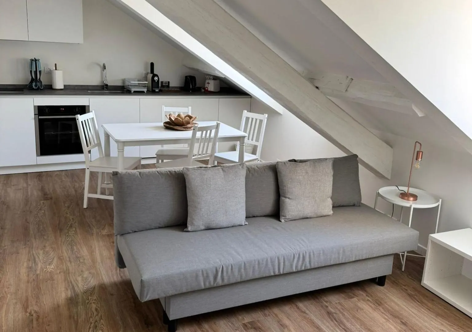 Be Your Home - Dalla Corte Del Glicine ミラノ 0*,